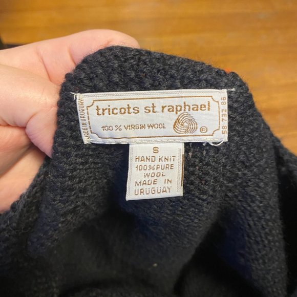 ❌SOLD❌GUC Vintage Black Hand-Knitted Button-Up Wool Cardigan sz S - Picture 4 of 6